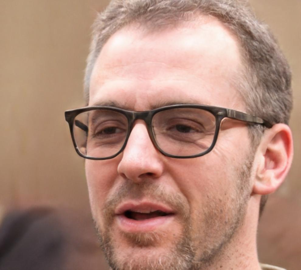 Portrait de Théo Favreau, analyste financier